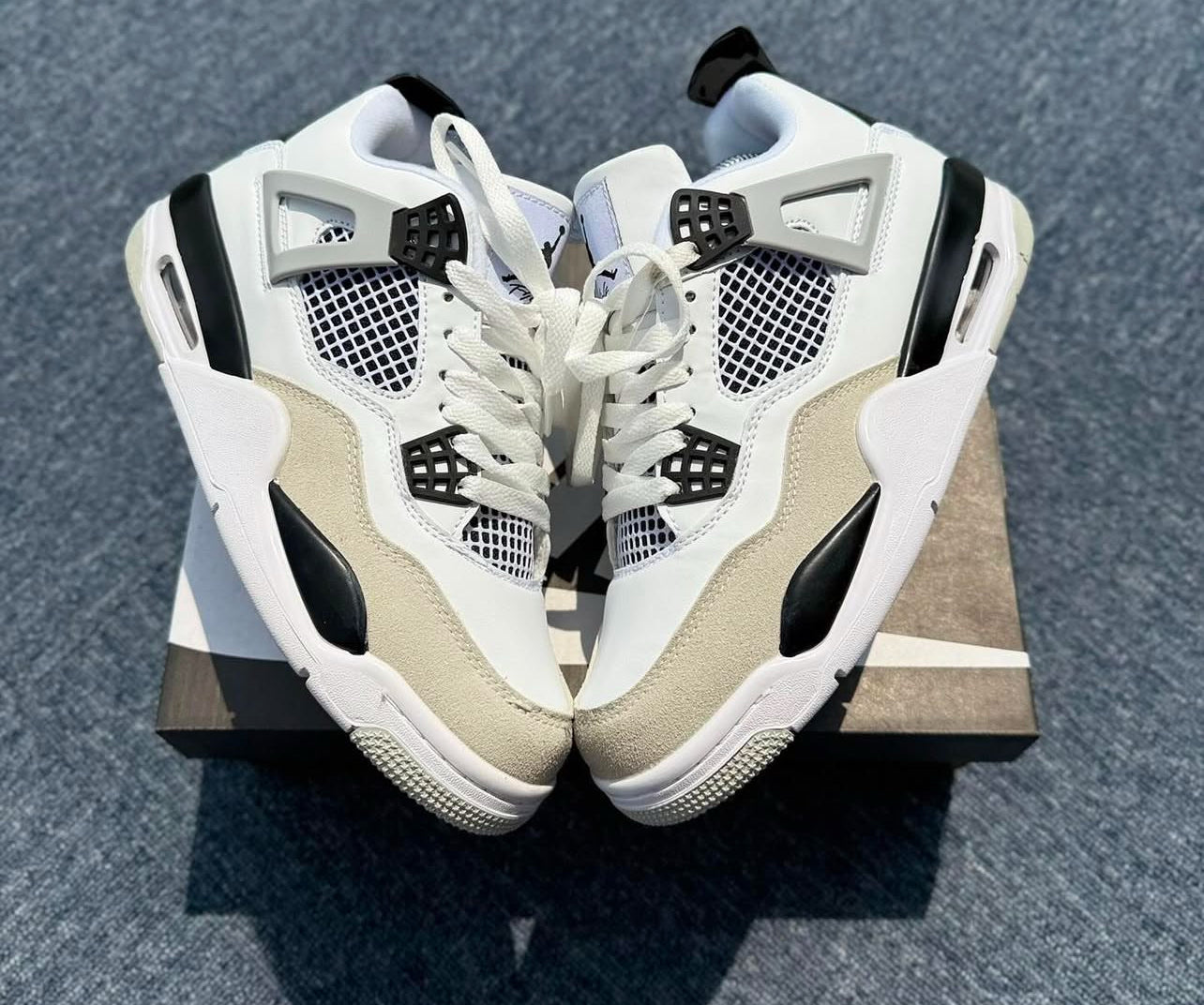 Jordan Retro 4 edición verano