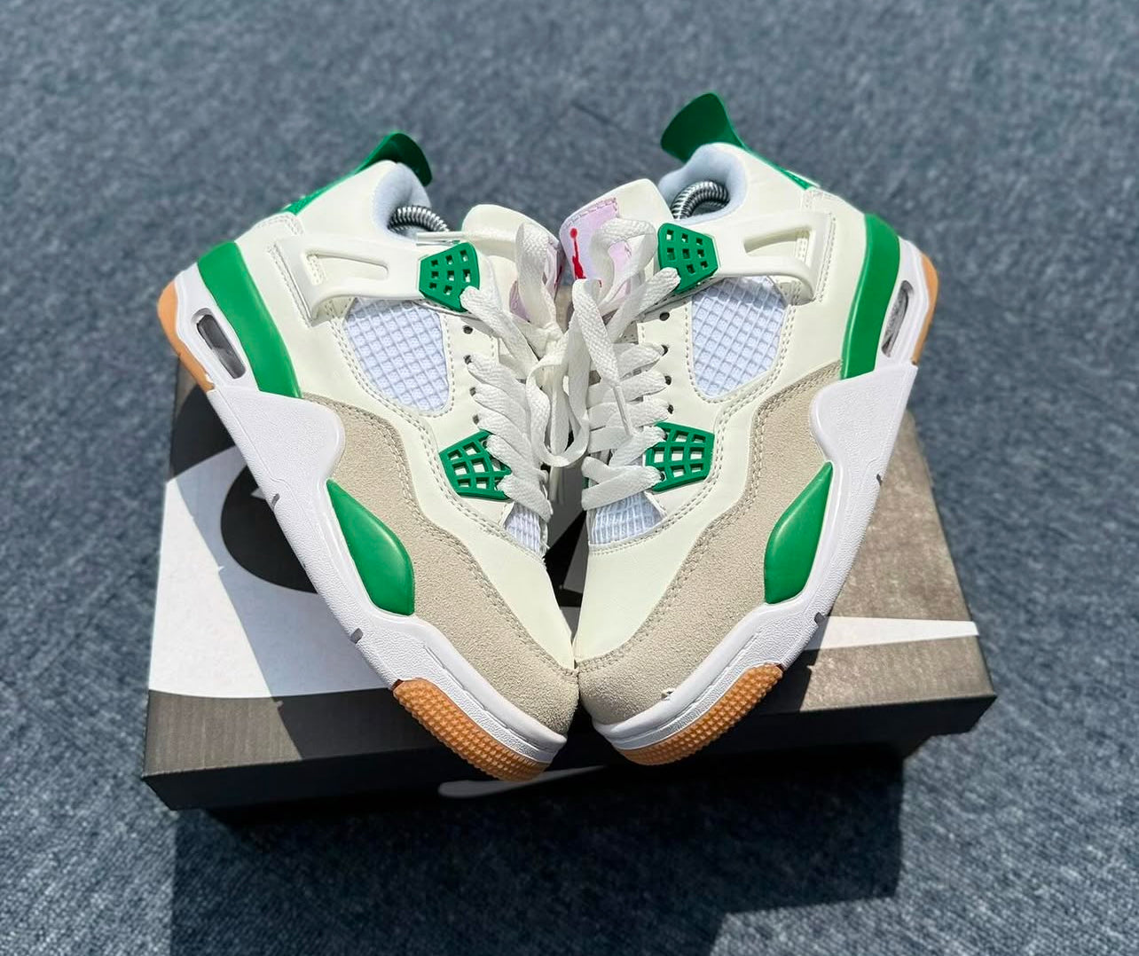 Jordan Retro 4 edición verano