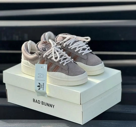 Adida campus bab bunny