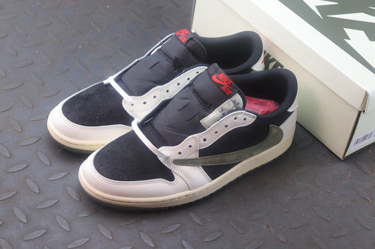 Travis Scott x Air Jordan 1 Low Olive
