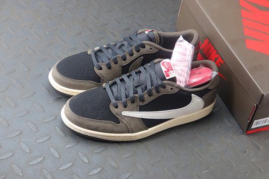 Travis Scott x Air Jordan 1 Low