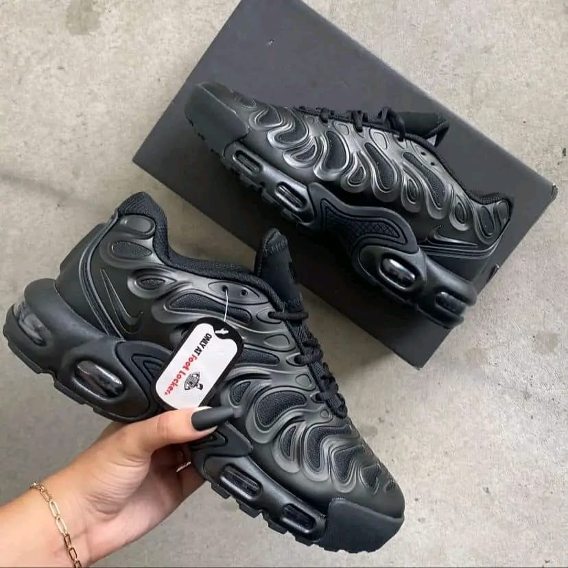 Nike Air Max black
