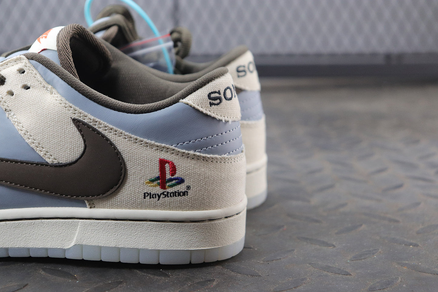 Travis Scott x PlayStation x sb Dunk G5
