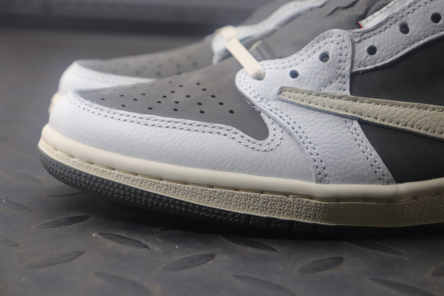 Travis Scott x Air Jordan 1 Reverse Mocha