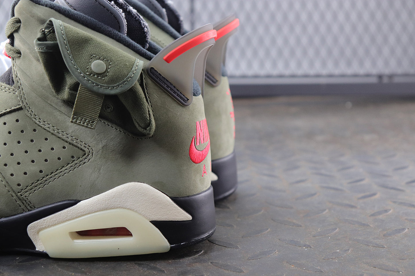 Travis Scott x AJ6 “Medium Olive"