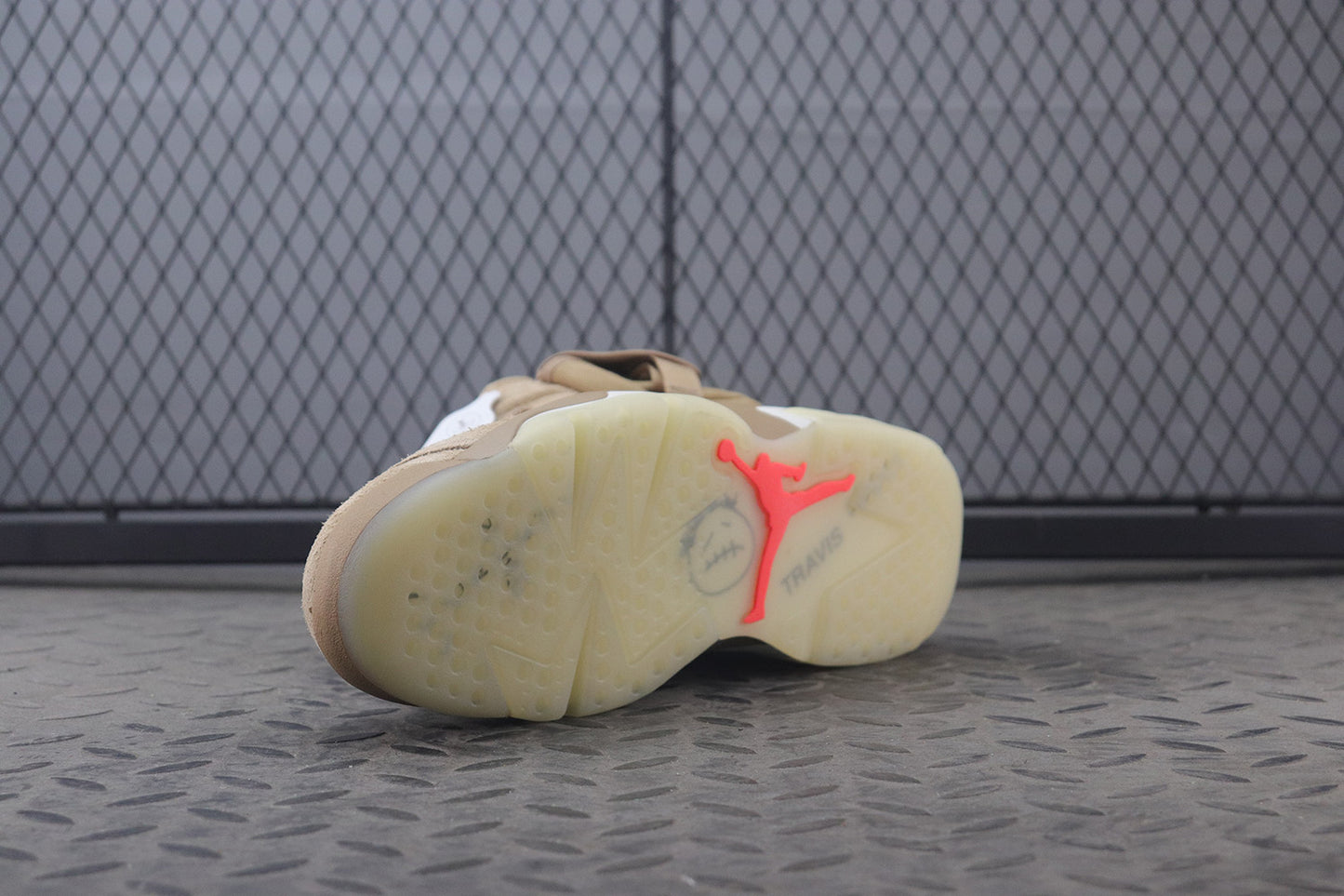 Travis Scott x Air Jordan 6